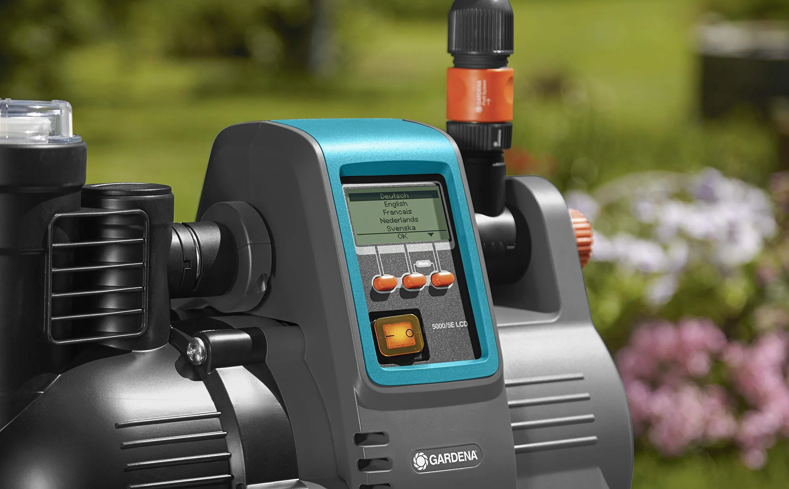 Gardena automatyczny hydrofor Comfort 5000/5E LCD: wyświetlacz LCD, energooszczędność, wydajność 5000 l/h, silnik 1300 W, ochronny wyłącznik termiczny i zabezpieczenie przed pracą na sucho (1759-20)