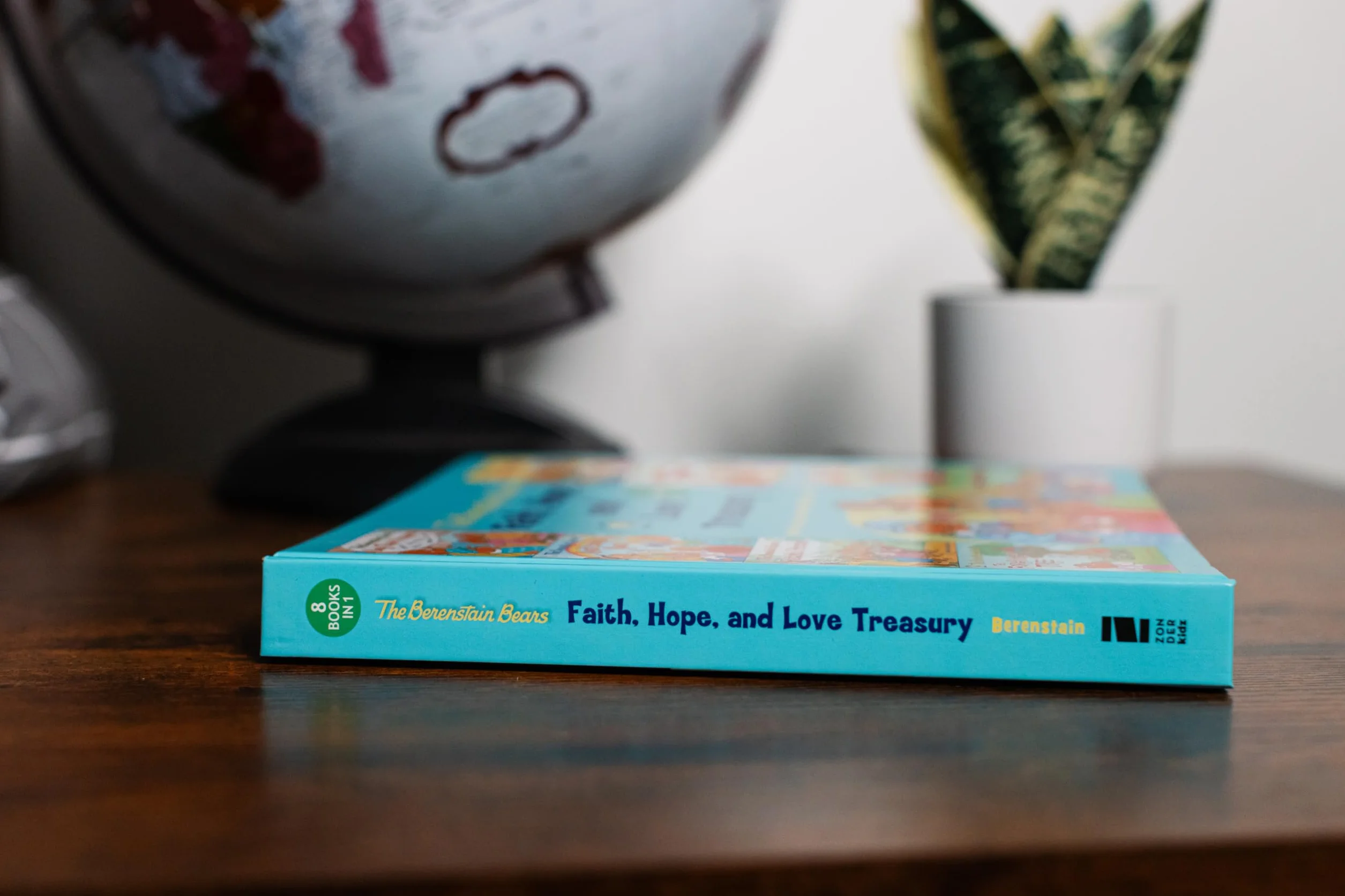 The Berenstain Bears Faith, Hope, and Love Treasury: 8 Books in 1