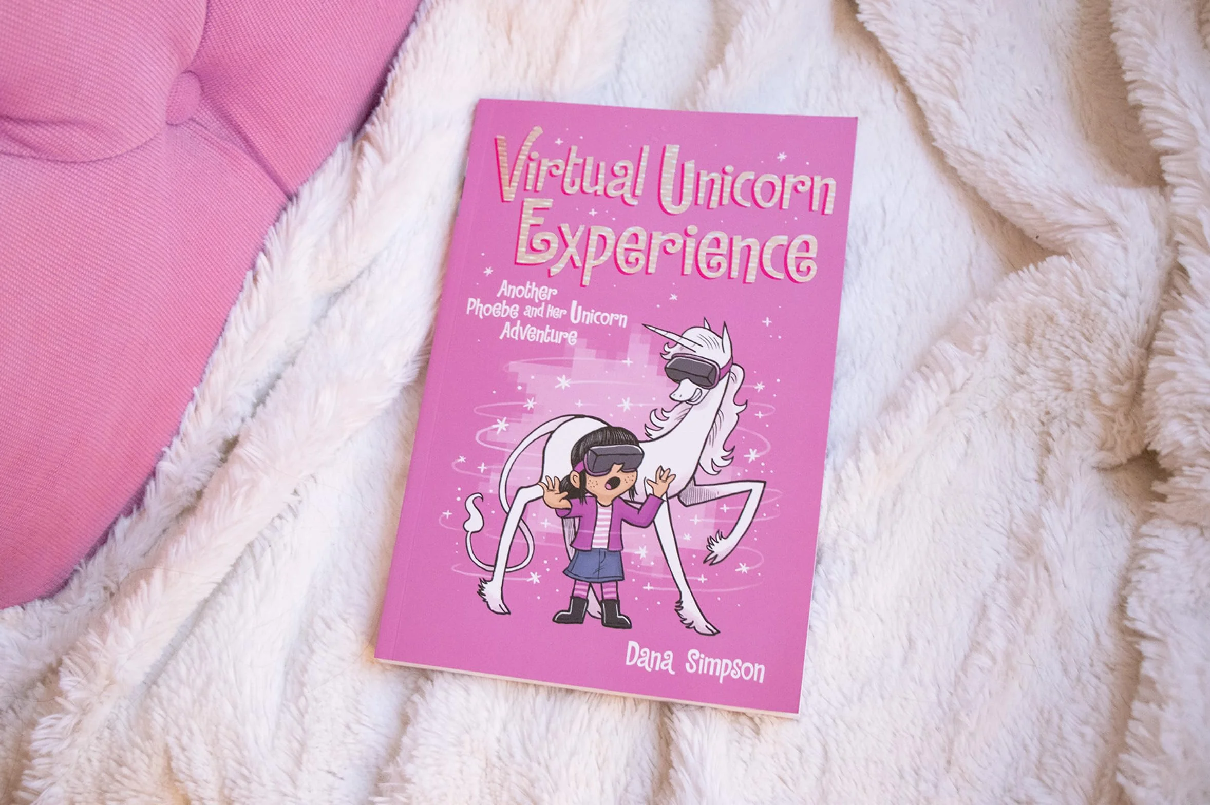 Virtual Unicorn Experience: Another Phoebe and Her Unicorn Adventure Volume 12