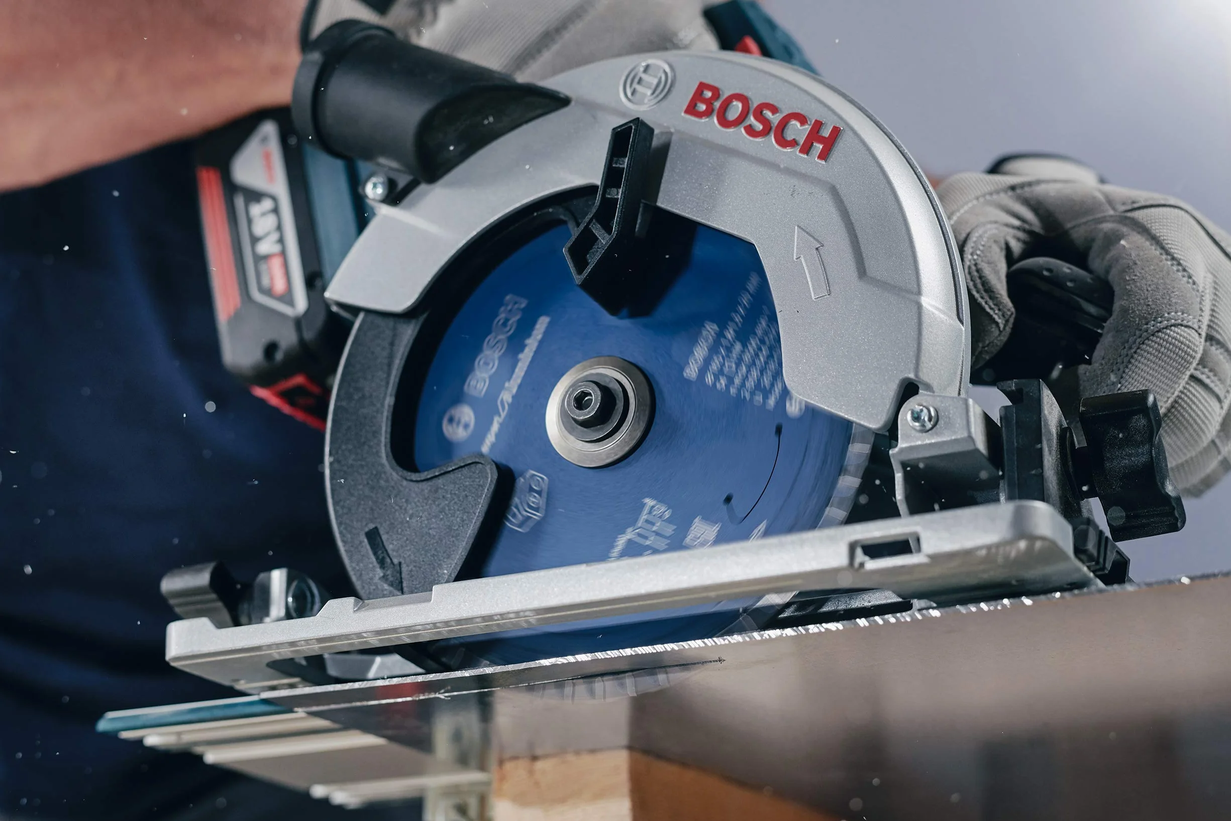 Bosch Professional Piła tarczowa Expert for Aluminium (Aluminium, 160 x 20 x 1,8 mm, 54 zęby, akcesoria do piły tarczowej)