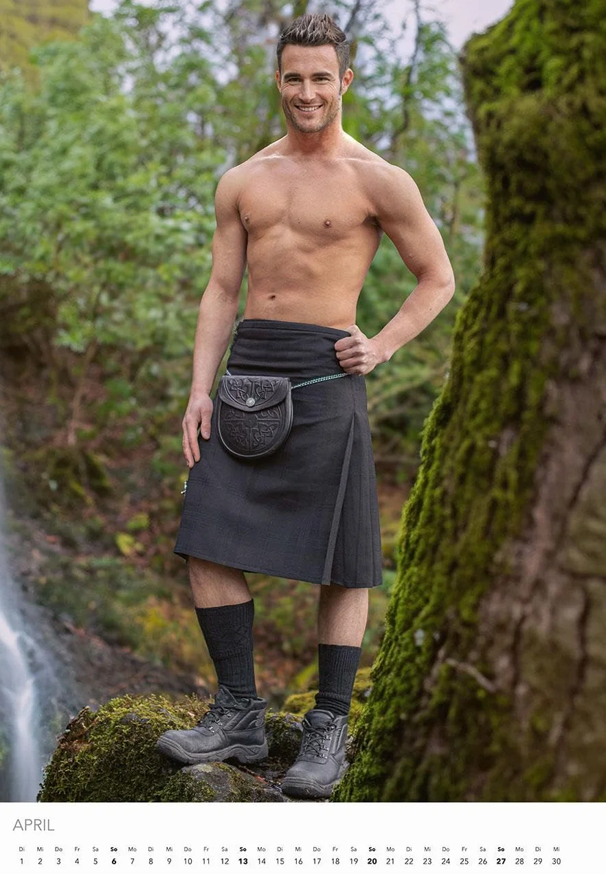 Men in Kilts Kalender 2025: Schottlands stärkste Kerle.