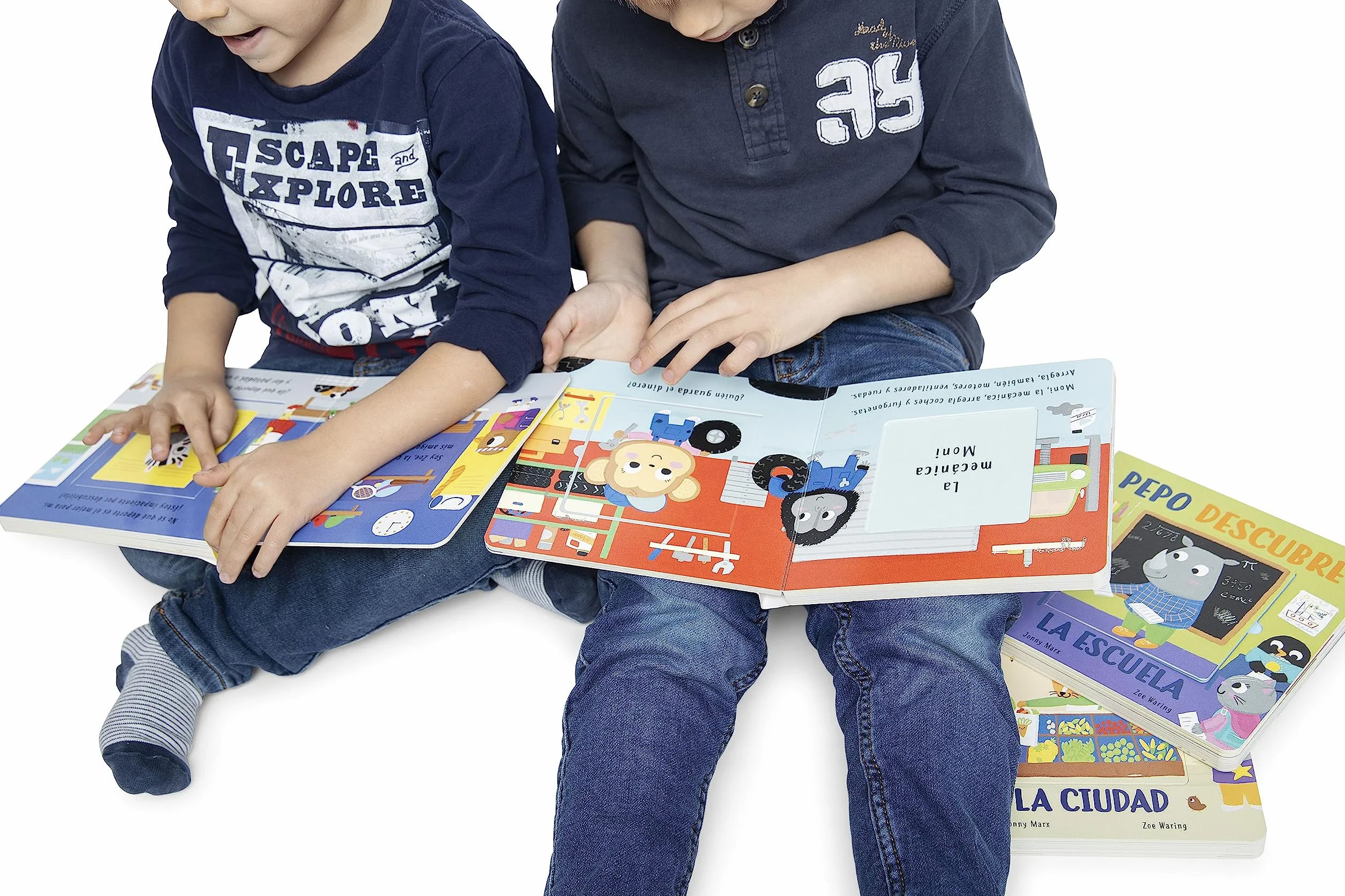 Zoe descubre los deportes (Abre y descubre. Libro de cartón con solapas)