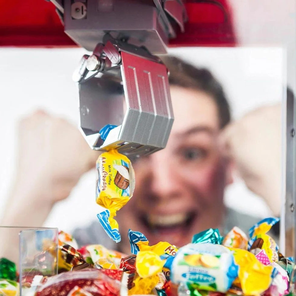 mikamax - Candy Grabber - Candy Machine - Czerwony - Uchwyt automat
