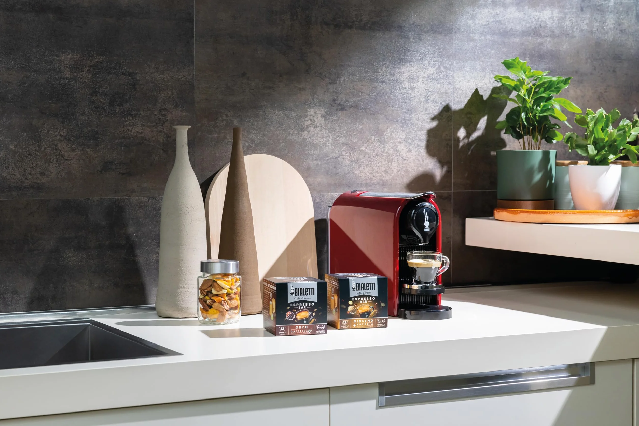 Bialetti Gioia PLUS, aluminiowa ekspres do kawy do kapsułek, zawiera 48 kapsułek, działa wyłącznie z kapsułkami, biały