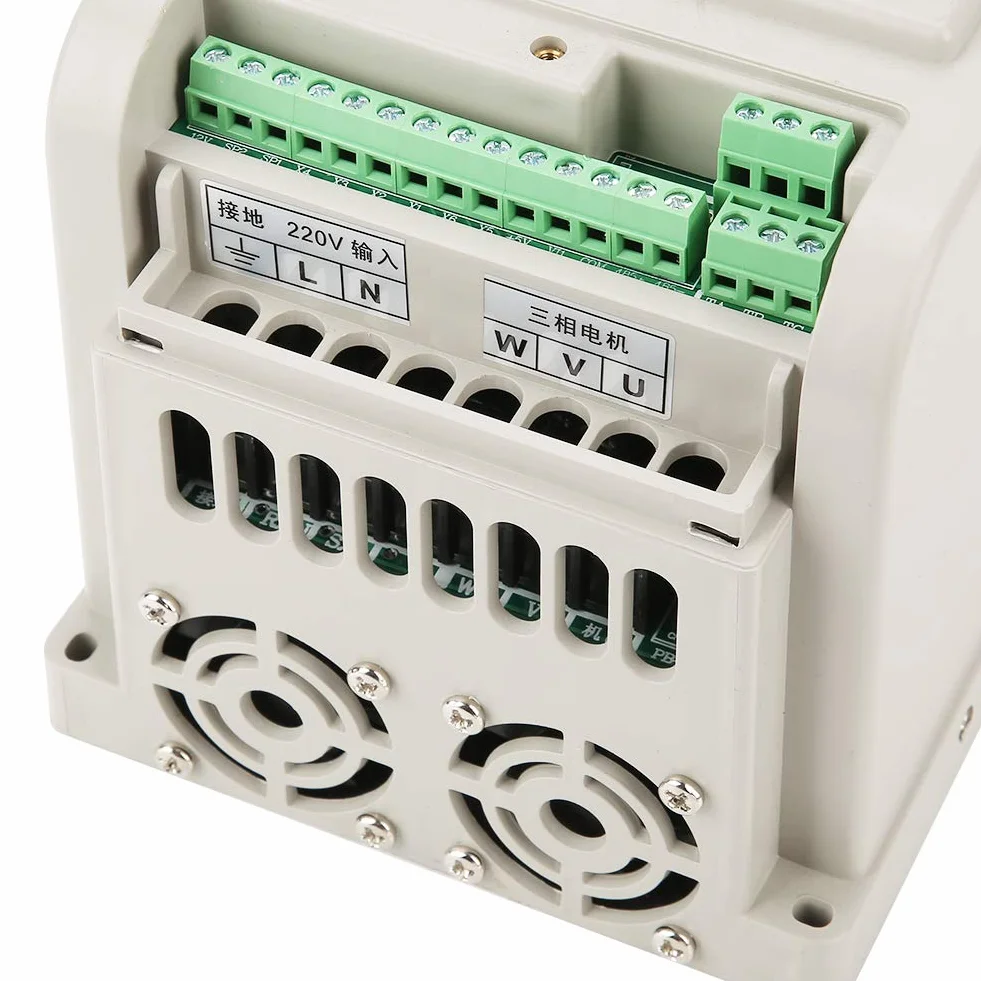 AT1-04K0X 220V 4kW VFD napęd o zmiennej częstotliwości jednofazowy do trójfazowego silnika AC