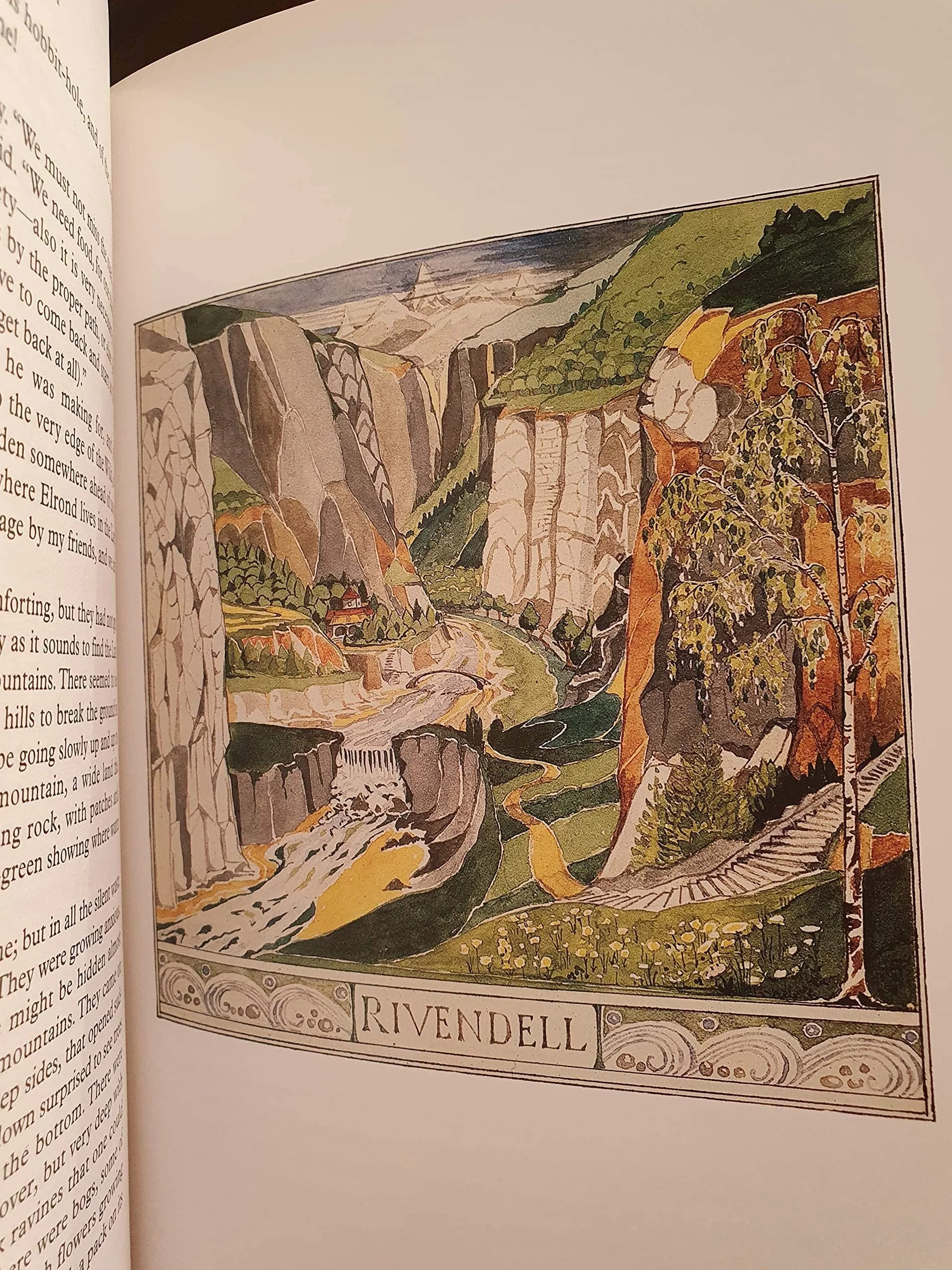 The Hobbit Classic Hardback: The Classic Bestselling Fantasy Novel